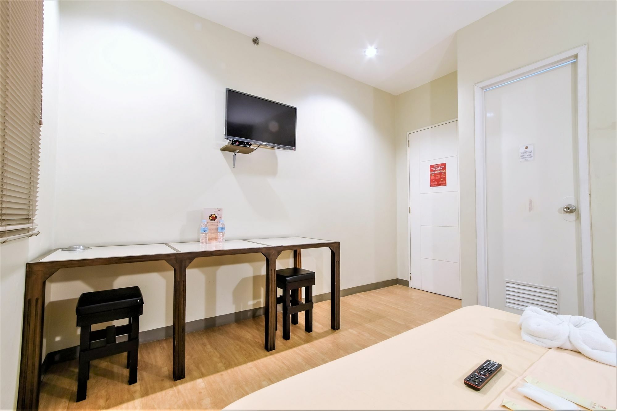 Zen Rooms Basic Aurora Pasay Luaran gambar