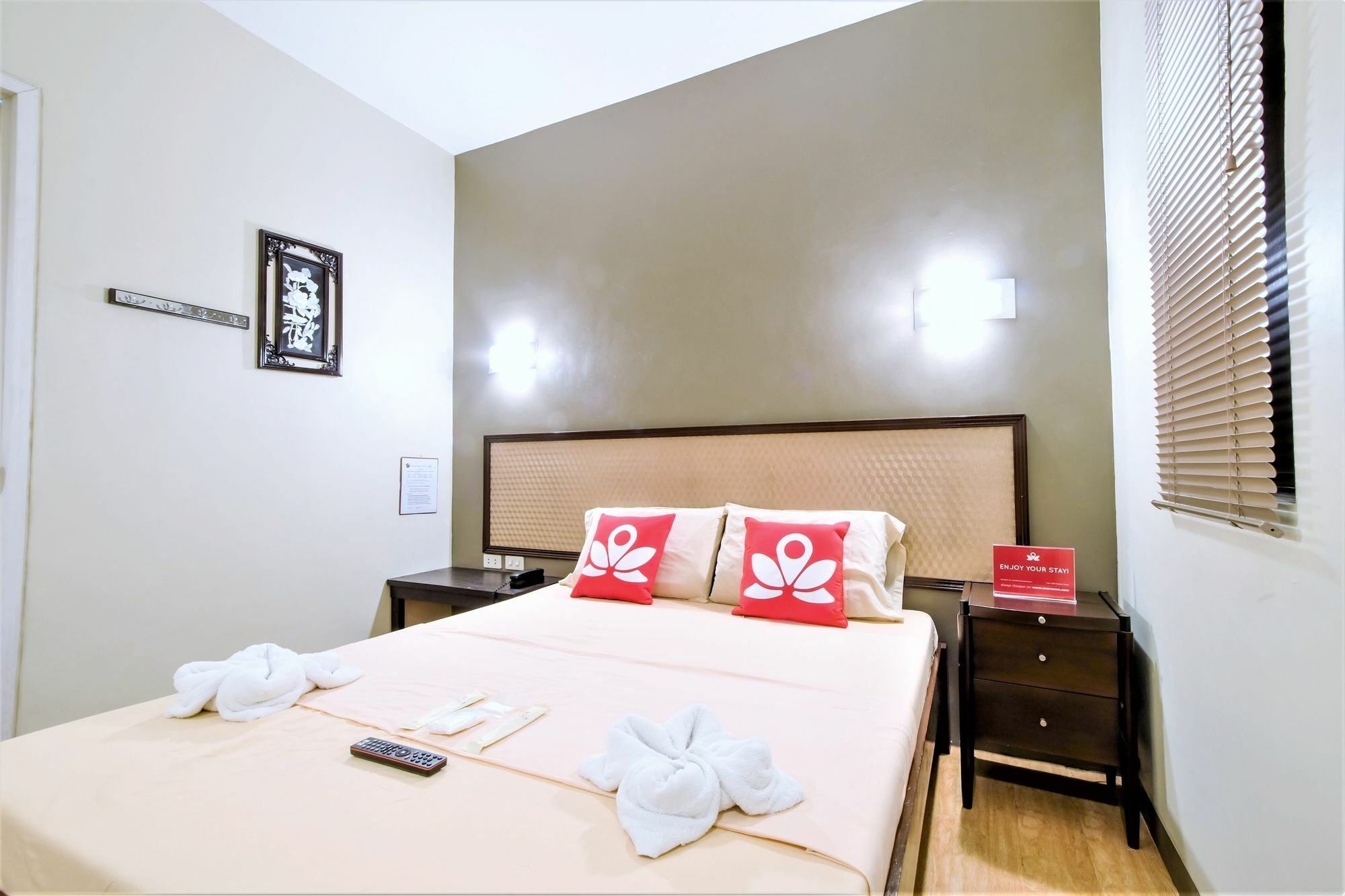 Zen Rooms Basic Aurora Pasay Luaran gambar